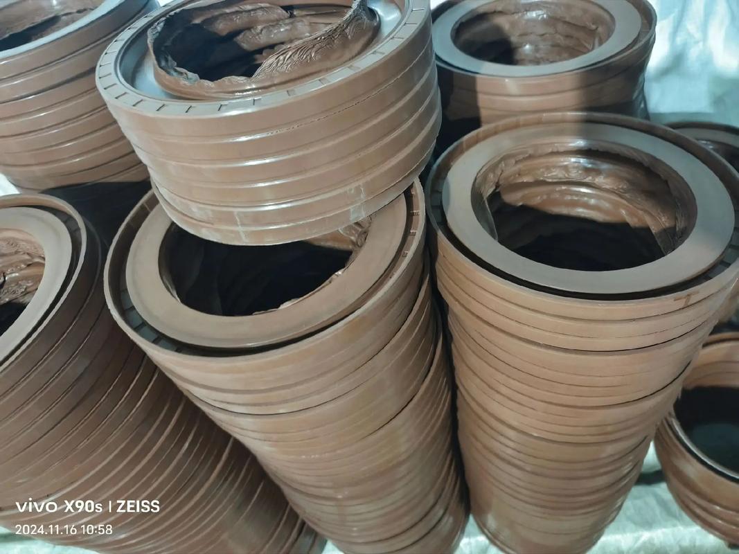 氟膠與乳膠制品 從廠家實拍到價格實惠的橡膠選擇指南